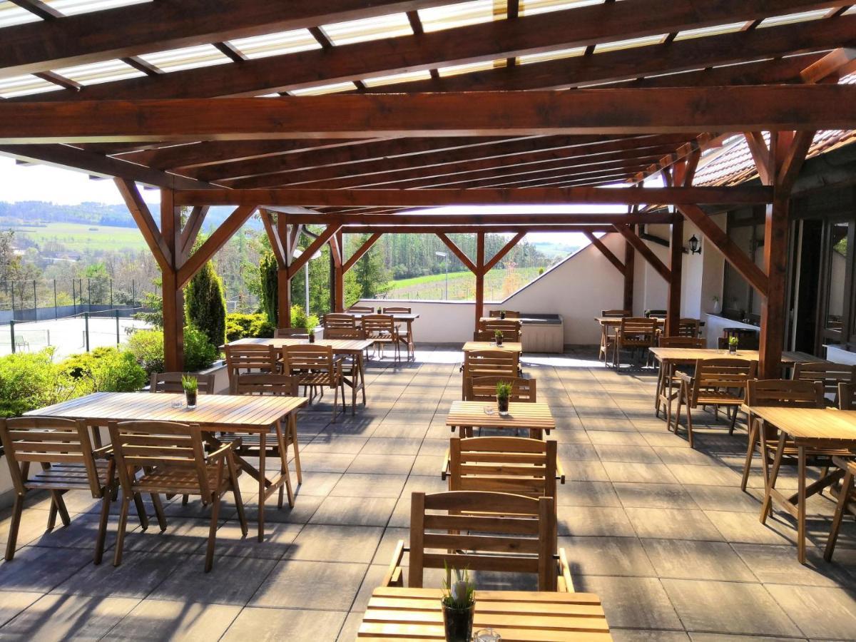 Hotel Berounka Hrebecniky Екстер'єр фото