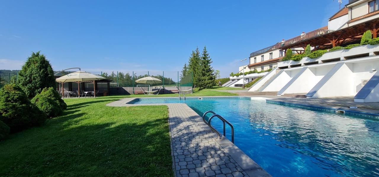 Hotel Berounka Hrebecniky Екстер'єр фото